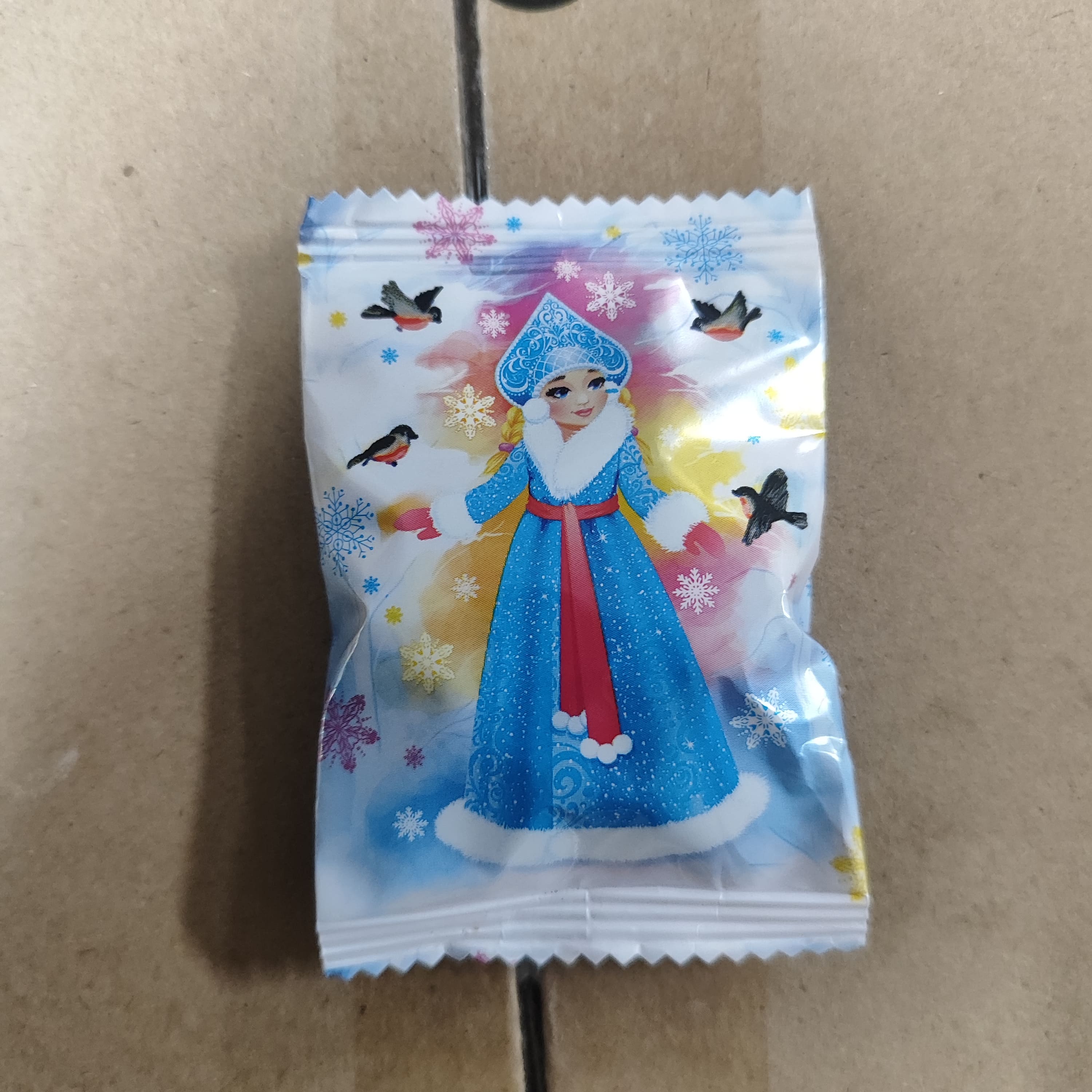 Акция НГ Конфеты "Крисмас Чоко" вкус крем-брюле (Снегурочка) г.Москва ООО "ТД"Люси" (1кг)