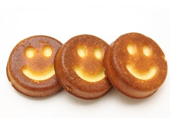 Акция Кекс "Смайлик" с начинкой Кремфил г. Москва КФ "Сладкий дождь" (2кг)