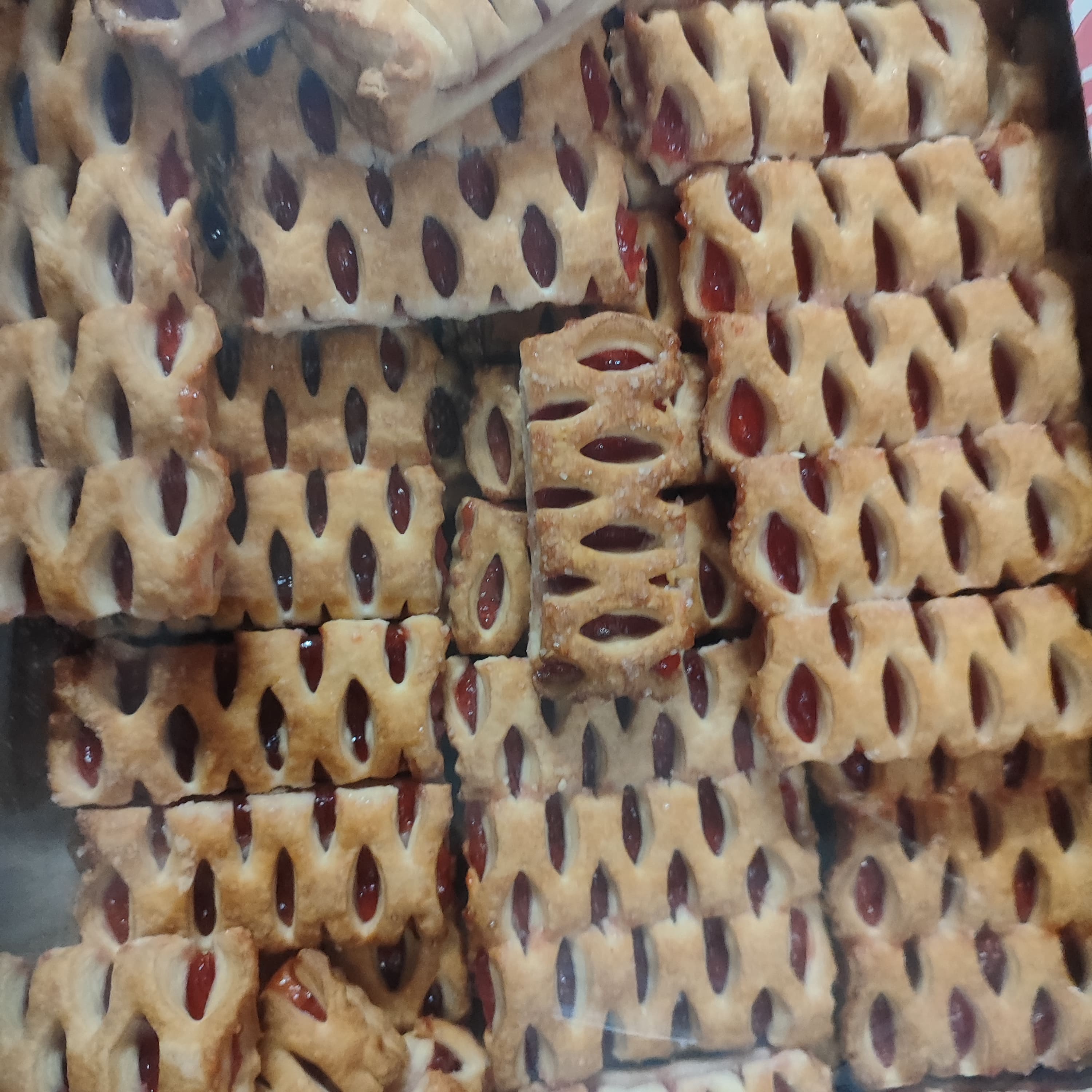 Акция Изделие х/б "Волшебная палочка" вишневая нач. г.Тула ООО"ПаритетИнвест" (2кг)