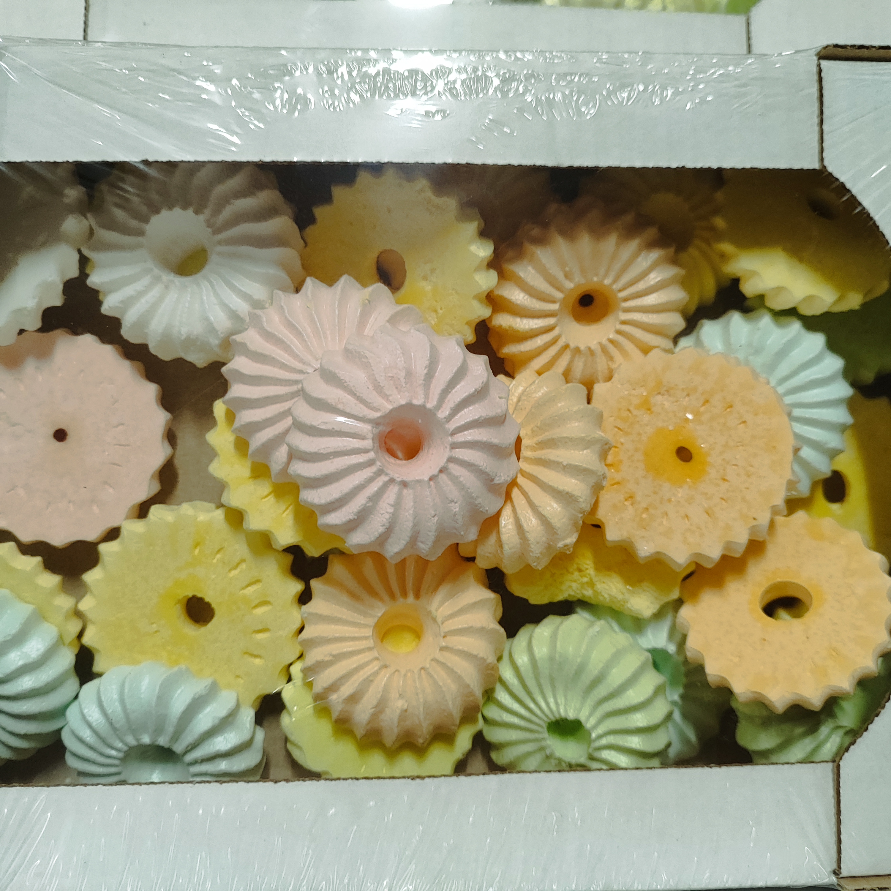 Безэ "Колечки цветные из меренги" г.Волгоград ООО "РосторгСладость" (0,2кг)